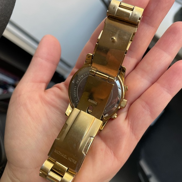 Michael Kors Gold Runway Watch - Picture 3 of 12